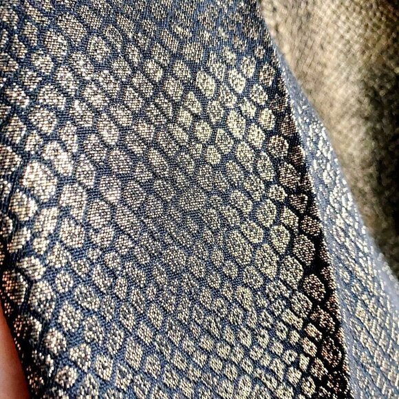 NWT  Anne Klein Metallic Gold Snakeskin Straight Leg Trausers 8 - Picture 4 of 8